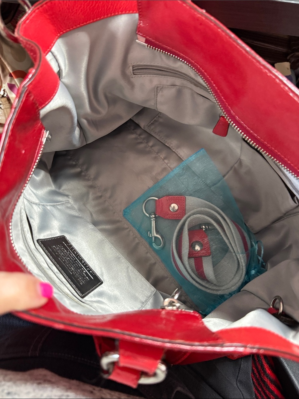 Coach Poppy Y2K Red Patent Leather Shoulder Bag with Front Pocket - Picture 14 of 17